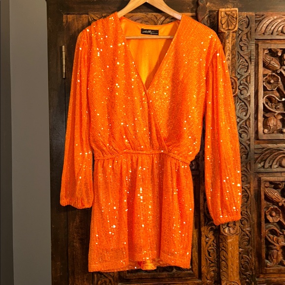 T SWIFT READY sz S Vibrant Orange Sequin mini dress with built-in shorts - Picture 2 of 5
